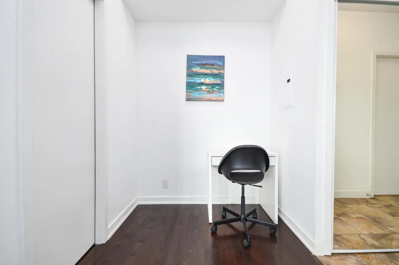 Apartment Downtown Toronto Condo Near Cn Tower, Union Station, Scotiabank Arena,Rogers Centre