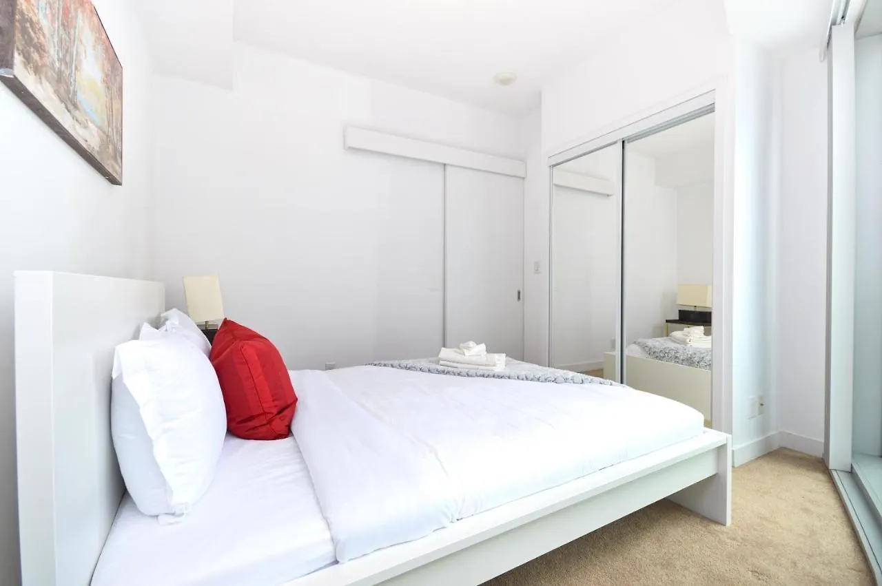 Downtown Toronto Condo Near Cn Tower, Union Station, Scotiabank Arena,Rogers Centre 0*,